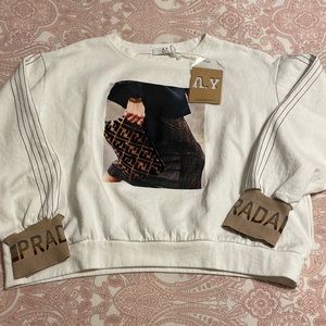 A.Y studio Graphic Sweatshirt